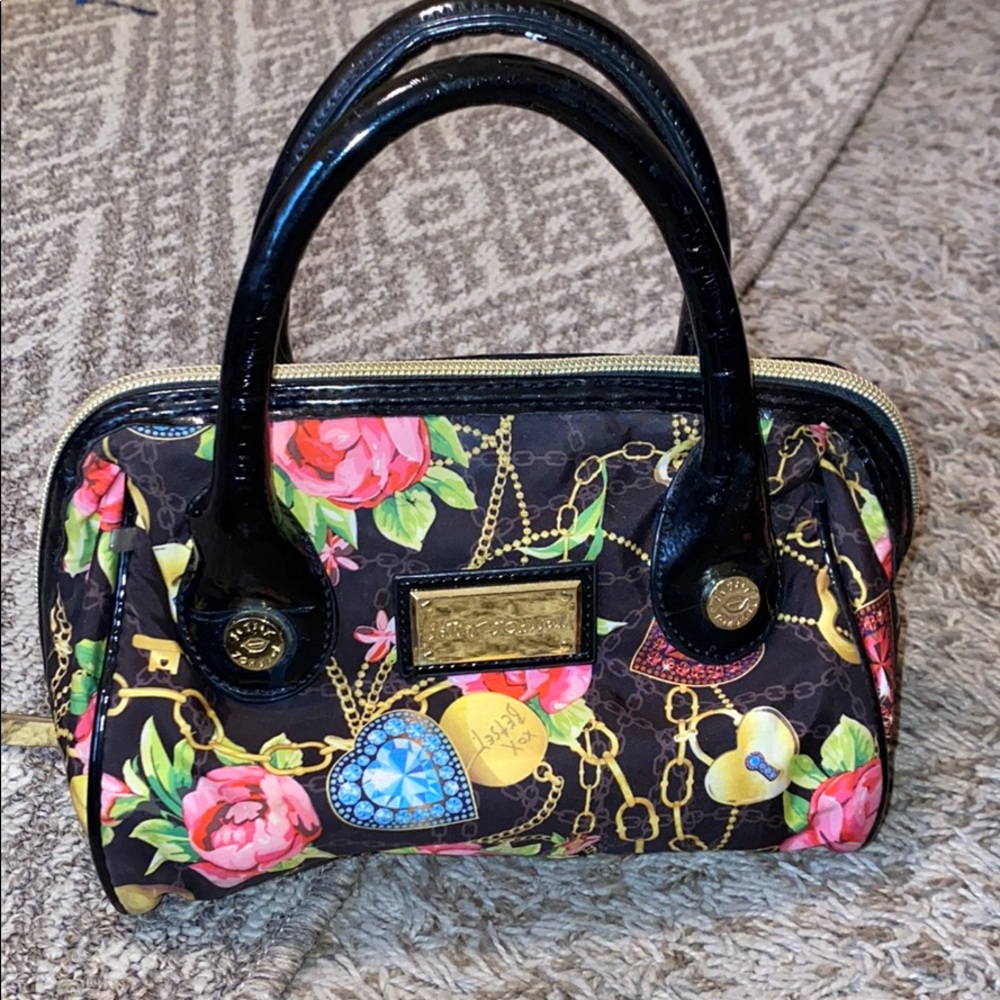 Betsey Johnson makeup traveler